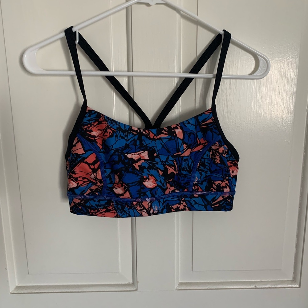 Lululemon sports Bra